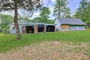 1075 W Brookfield Rd, New Braintree, MA 01531 - Photo 27