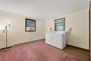 1075 W Brookfield Rd, New Braintree, MA 01531 - Photo 13