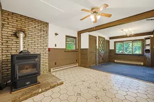 1075 W Brookfield Rd, New Braintree, MA 01531 - Photo 5
