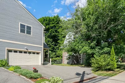31 Florence Street #31, Newton, MA 02453 - Photo 3