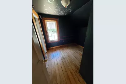 76 Aspen St, Ware, MA 01082 - Photo 5