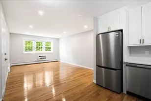 11 Schubert St, Boston, MA 02131 - Photo 7