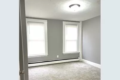 17 Bond St #B, Fitchburg, MA 01420 - Photo 5