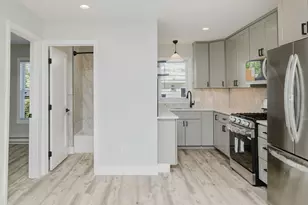 172 Nashua St, Fall River, MA 02721 - Photo 21