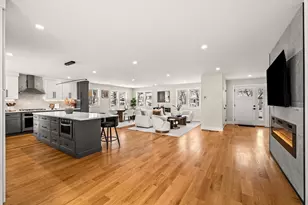 37 Neillian Way, Bedford, MA 01730 - Photo 9