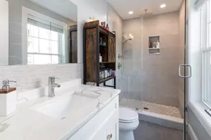 20 Fuller St, Boston, MA 02124 - Photo 15