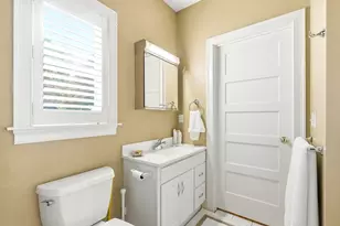 10 Wolcott Ave, Andover, MA 01810 - Photo 31