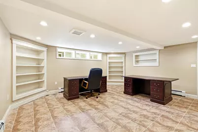 10 Wolcott Ave, Andover, MA 01810 - Photo 25
