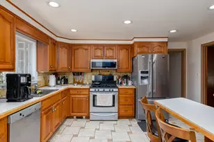 142 Jamieson Rd, Holden, MA 01520 - Photo 3