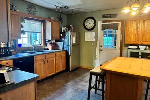24 Bridge St, Montague, MA 01349 - Photo 5
