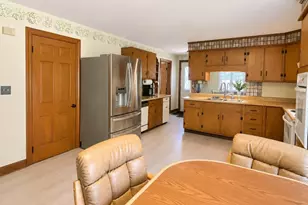 51 Whipple Rd, Billerica, MA 01821 - Photo 5
