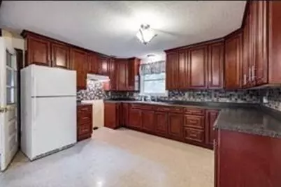 10 Bartlett St, South Hadley, MA 01075 - Photo 35
