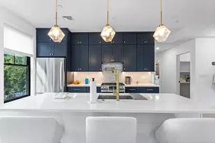 12 Bowdoin Ave, Boston, MA 02121 - Photo 5