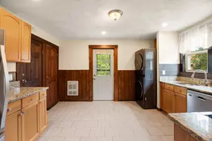 28 Churchhill Ave, Arlington, MA 02476 - Photo 15