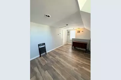 131-133 Ledge St #2R, Providence, RI 02904 - Photo 11
