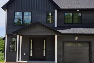 792 Massachusetts Ave, Lunenburg, MA 01462 - Photo 1