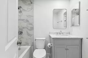 390 Commonweath Ave, Boston, MA 02215 - Photo 7