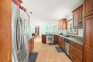 94 Rosemary St, Brockton, MA 02302 - Photo 5