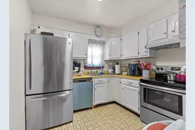 13 Waverly St, Taunton, MA 02780 - Photo 19