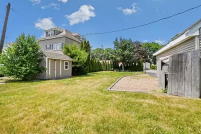 13 Waverly St, Taunton, MA 02780 - Photo 9