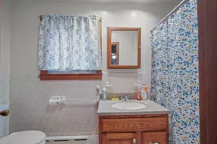 13 Waverly St, Taunton, MA 02780 - Photo 21