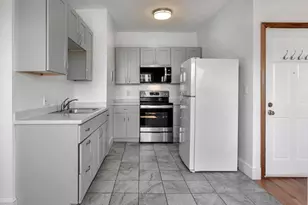 56 Peabody St, Salem, MA 01970 - Photo 9
