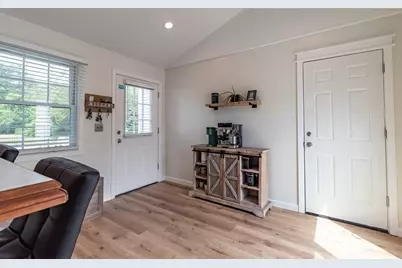 67 Cherry Hill Drive, Seekonk, MA 02771 - Photo 9