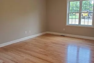14 Kettle Hl Rd, Uxbridge, MA 01569 - Photo 9
