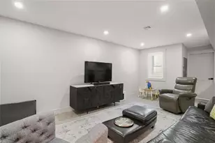 4 Fairlee St, Somerville, MA 02144 - Photo 19