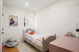 4 Fairlee St, Somerville, MA 02144 - Photo 13