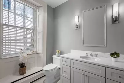 1 Chestnut Street #3B, Boston, MA 02108 - Photo 15