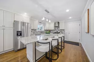 305 Lynn St, Malden, MA 02148 - Photo 3