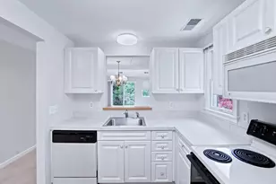 4 Wildflower Ln, Yarmouth, MA 02675 - Photo 23