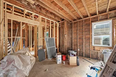 69-71 Hall St, North Adams, MA 01247 - Photo 11