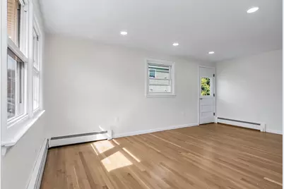 5 Lafayette Ave, Lawrence, MA 01843 - Photo 11