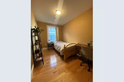 32 Linden St #7, Brookline, MA 02445 - Photo 5