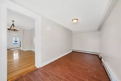 11 North Warren St, Woburn, MA 01801 - Photo 5