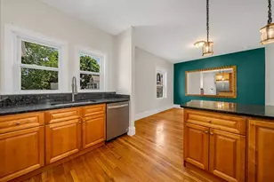 11 N Warren St, Woburn, MA 01801 - Photo 11