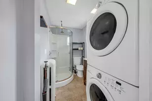 11 N Warren St, Woburn, MA 01801 - Photo 23