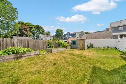 11 North Warren St, Woburn, MA 01801 - Photo 25
