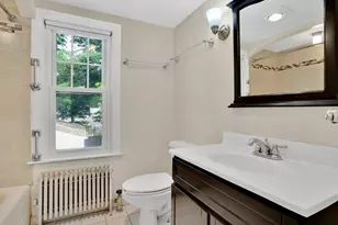 82 Biltmore St, Springfield, MA 01108 - Photo 27