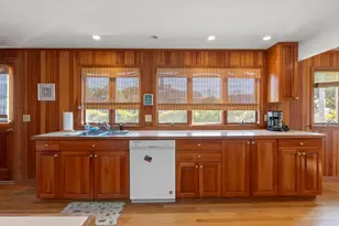 11 Sleepy Hollow Dr, Gloucester, MA 01930 - Photo 9