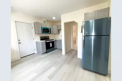 930 S Franklin St #2, Holbrook, MA 02343 - Photo 3