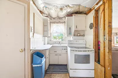 2 Hillwood Ave, Stoughton, MA 02072 - Photo 3