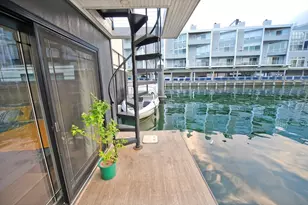1 Pier 8, Boston, MA 02129 - Photo 19