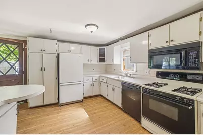 50 Marble St, Stoneham, MA 02180 - Photo 19