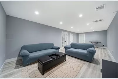 1 Lincoln Ct, Medfield, MA 02052 - Photo 31