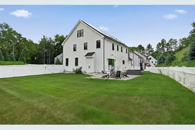 1 Lincoln Ct, Medfield, MA 02052 - Photo 37