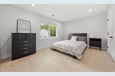 1 Lincoln Ct, Medfield, MA 02052 - Photo 27