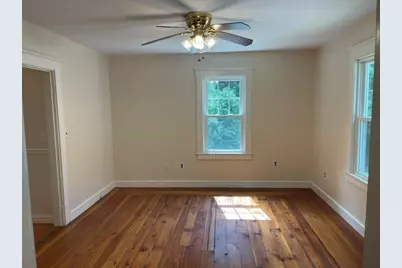 186 North St, Ware, MA 01082 - Photo 7